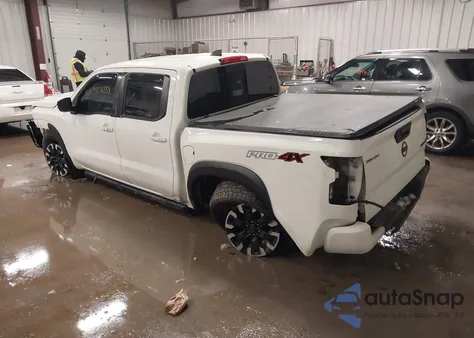 2023 Nissan Frontier Pro-4X 4X4 z USA, uszkodzony, nr VIN 1N6ED1EK4PN672986